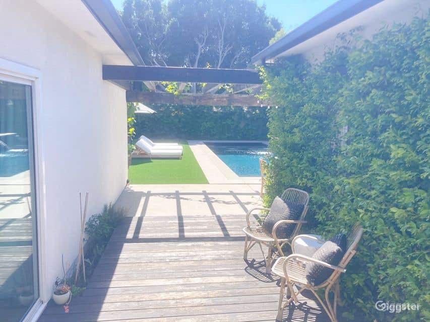 Luxe Pool + Hot Tub + Yard Photo 4