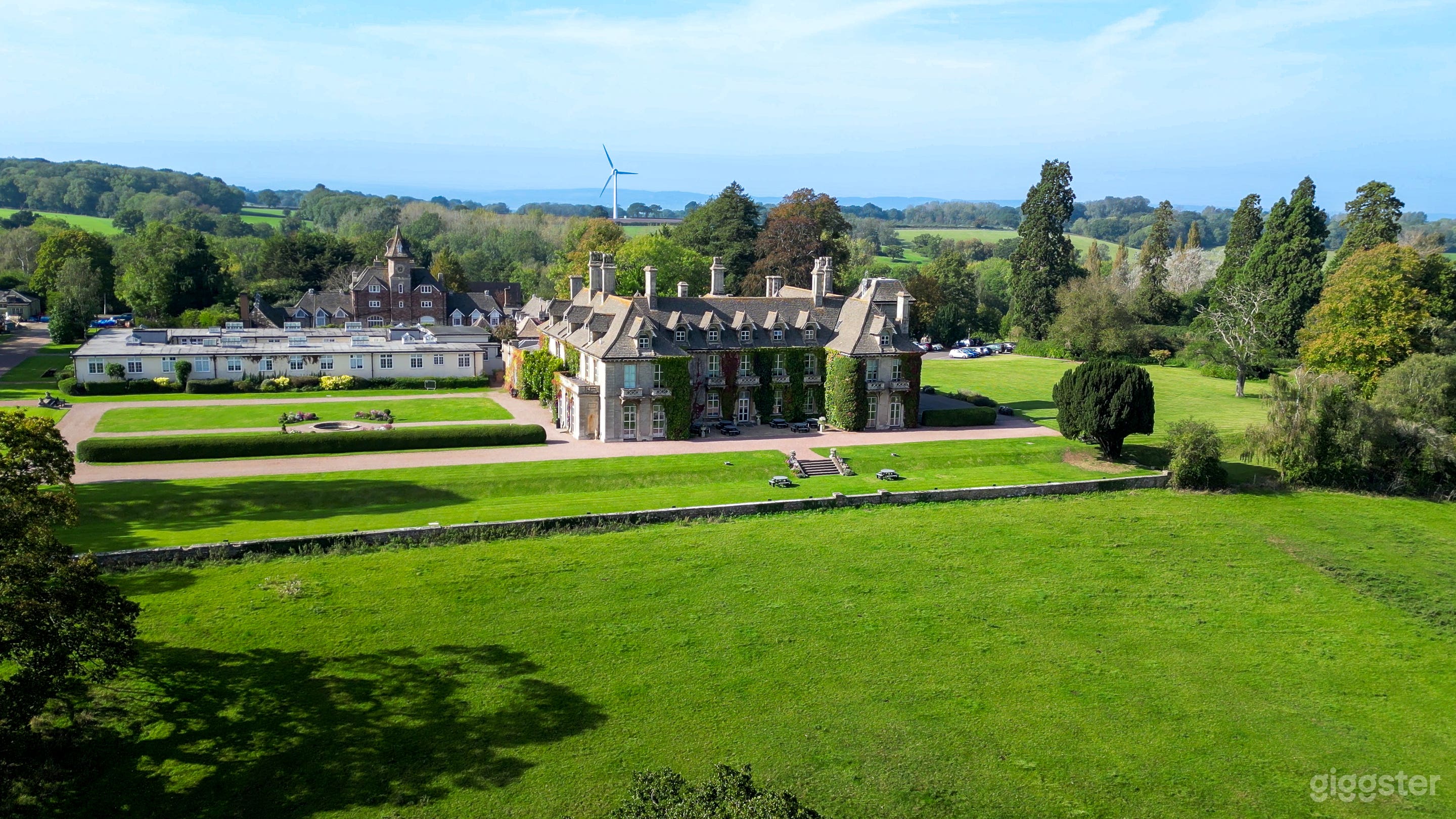 Victorian Country House Photo 1