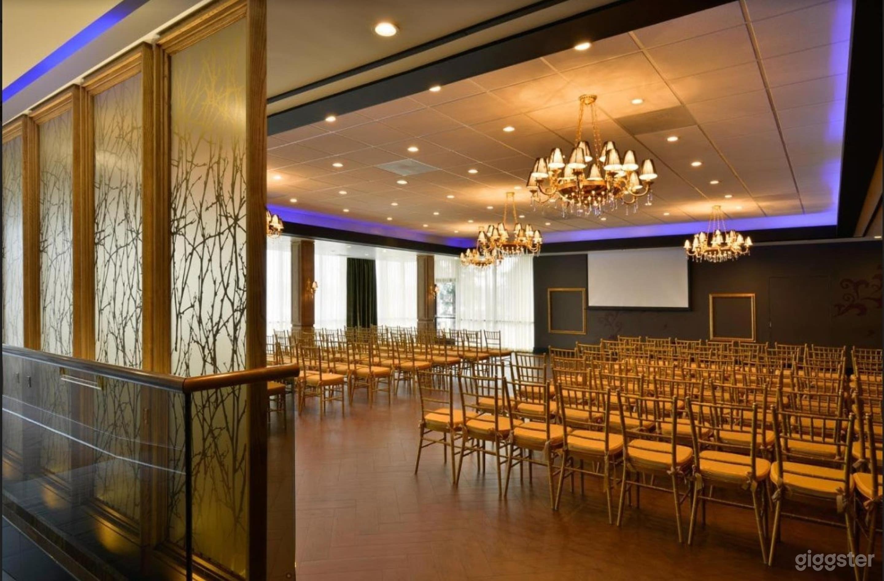 Garnet Gallery Photo 2