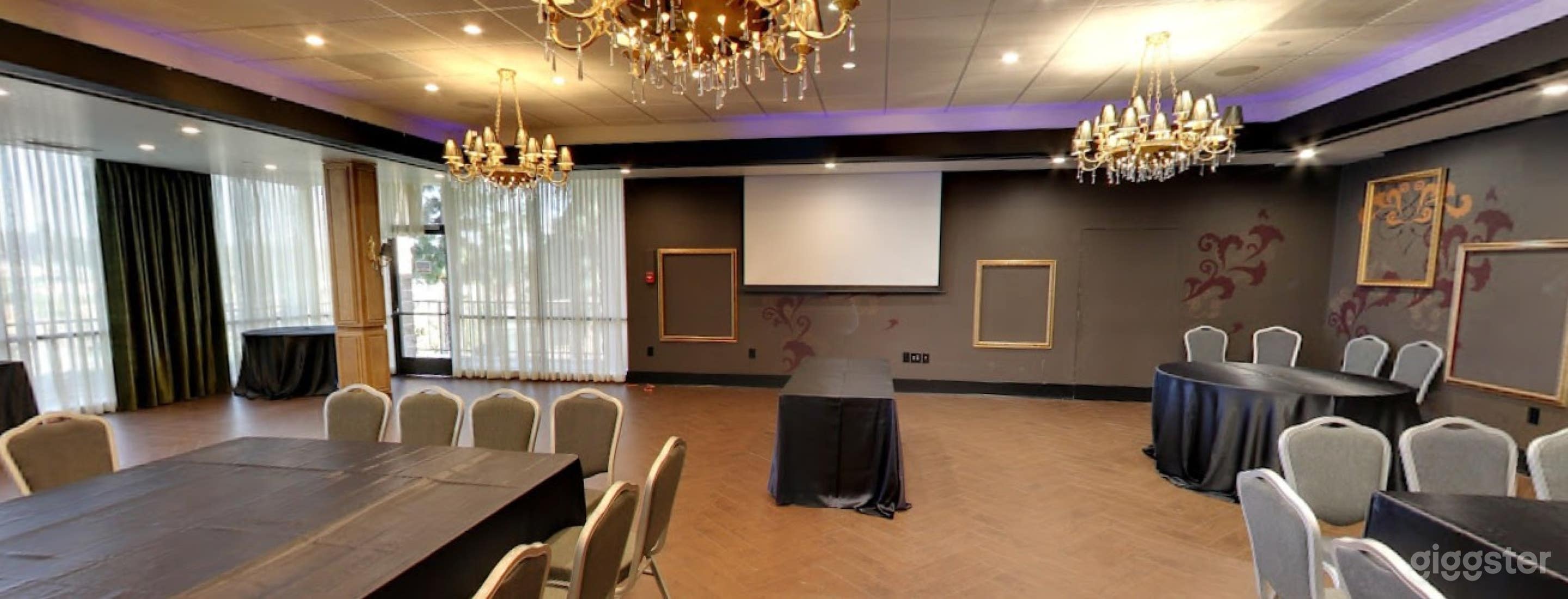 Garnet Gallery Photo 4