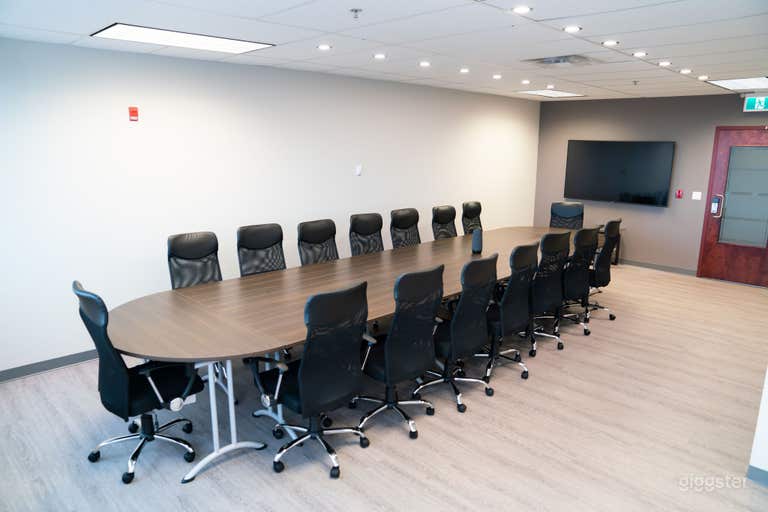   Luxurious Meeting Room 