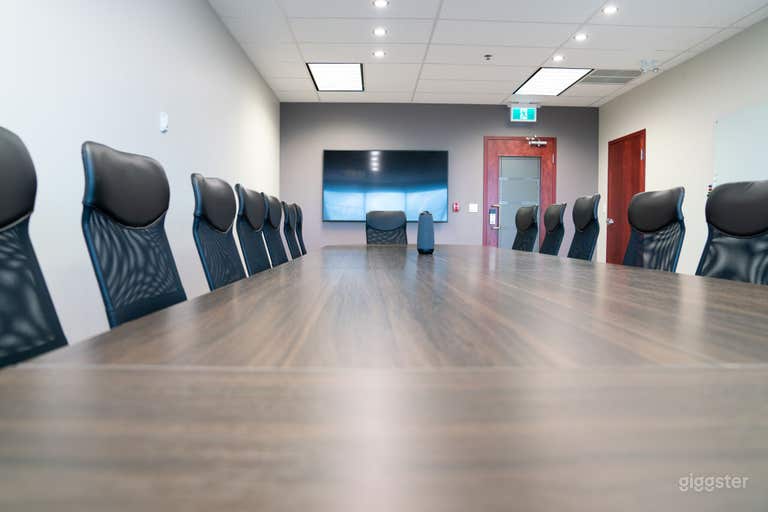   Luxurious Meeting Room 