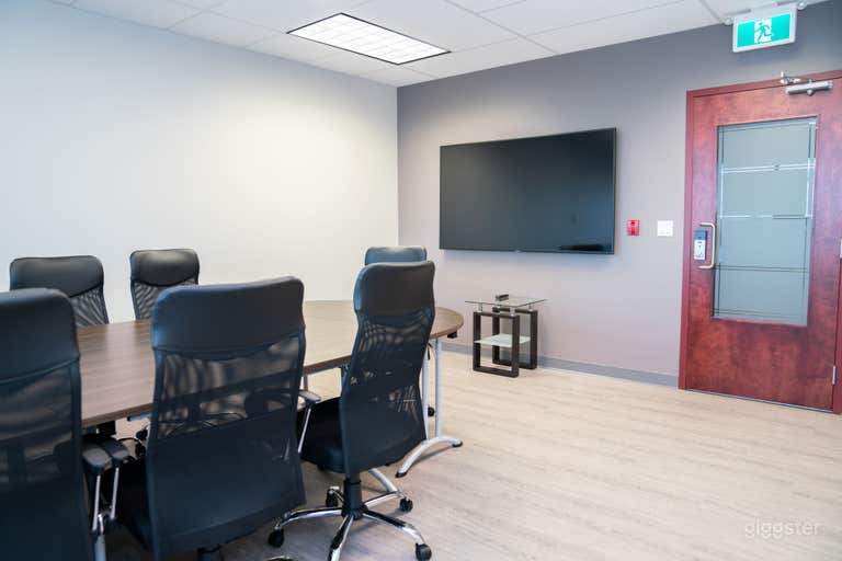   Luxurious Meeting Room 