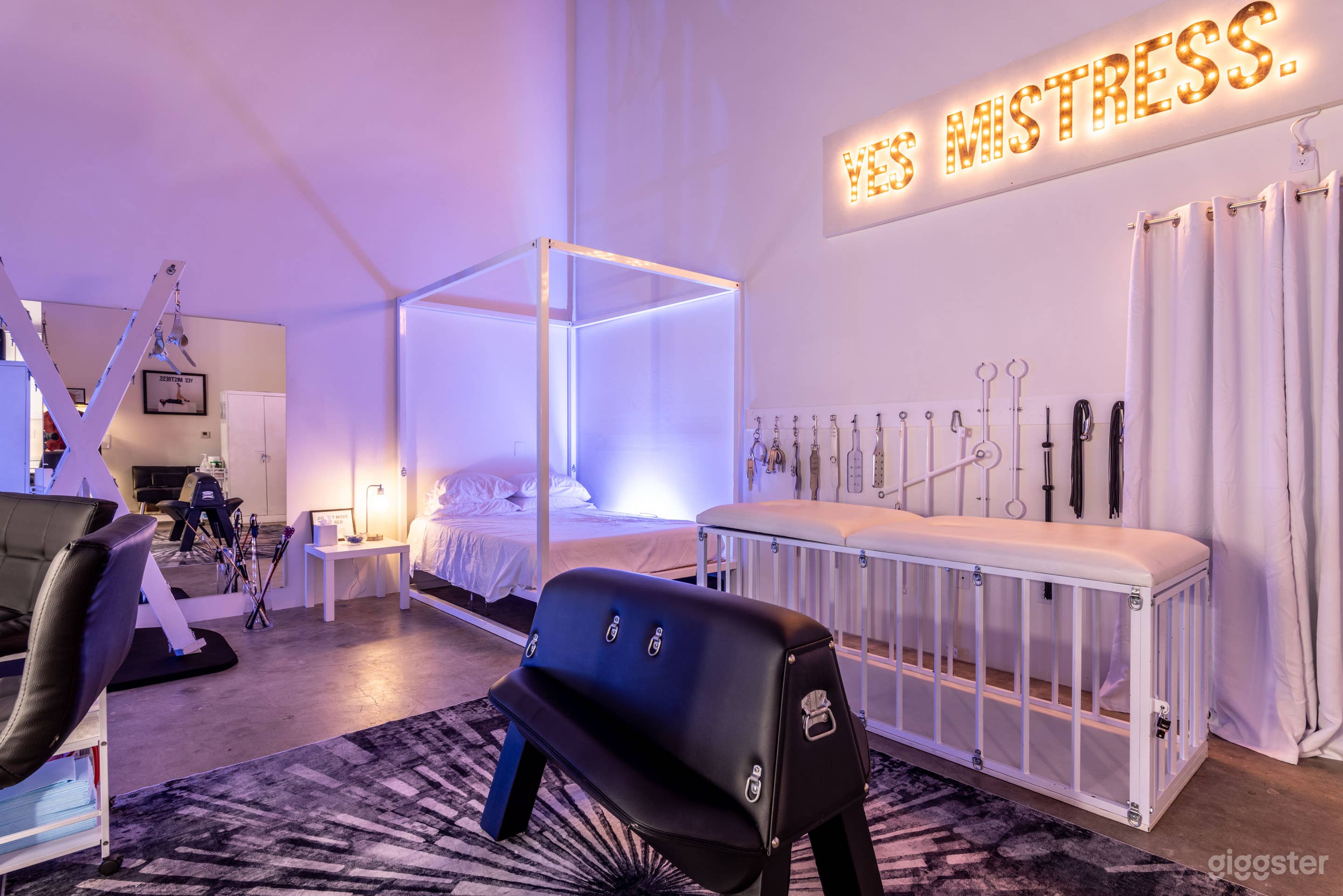 Urban Boutique Adult Studio Photo 1