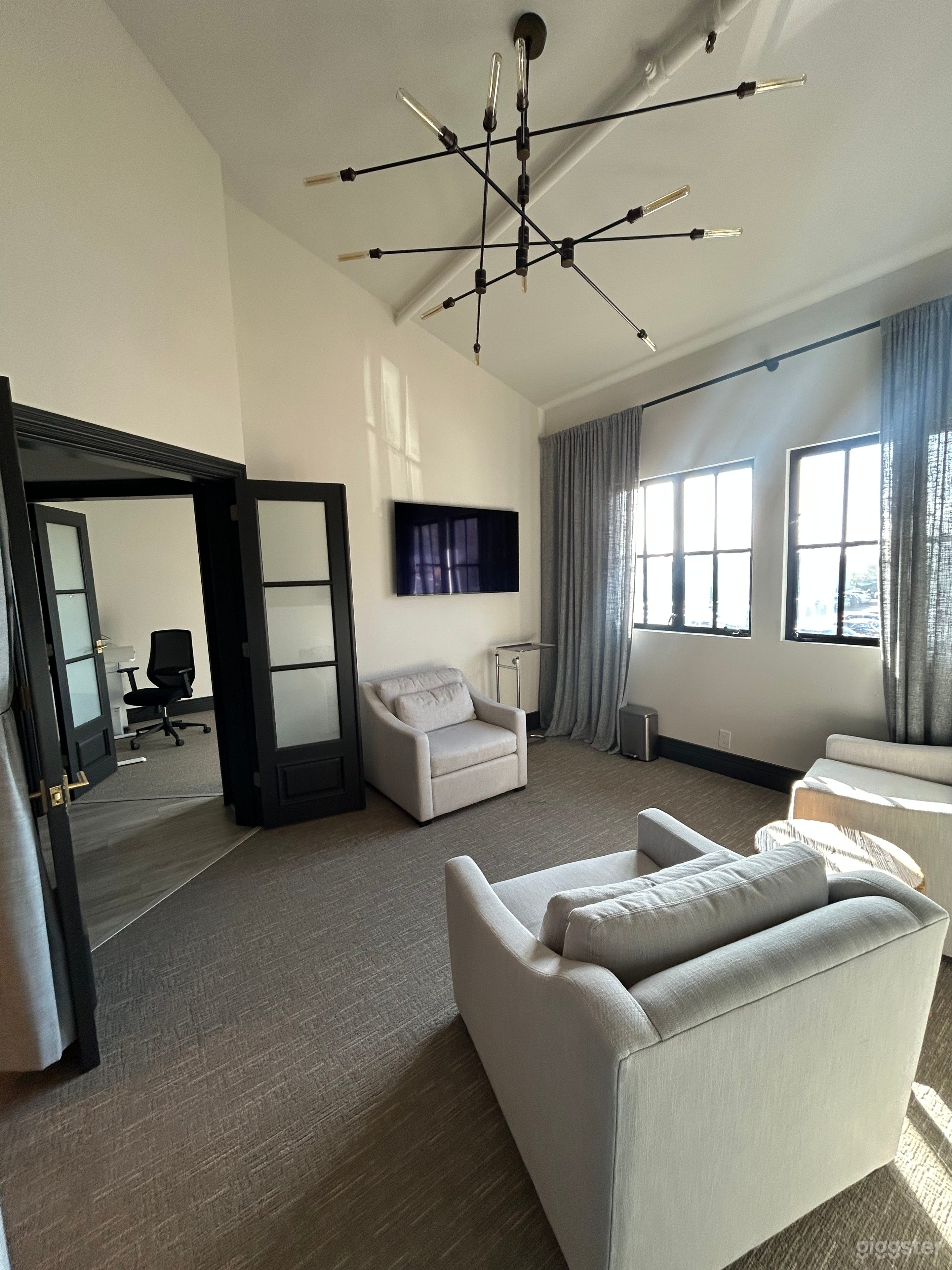 Convenient Office & Medical Office/Space Photo 1