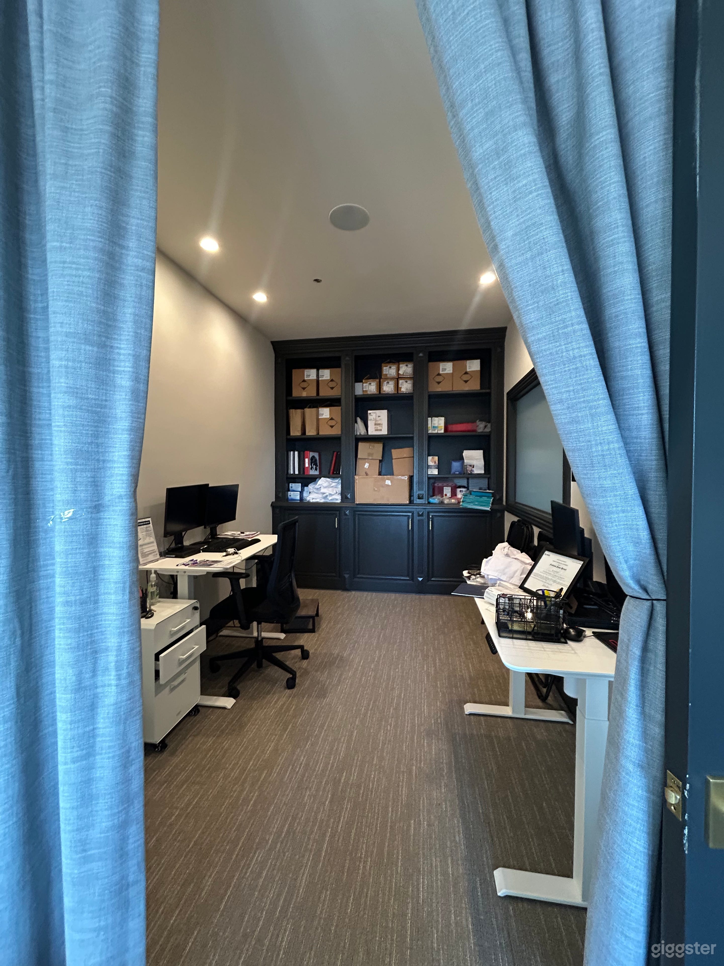 Convenient Office & Medical Office/Space Photo 2