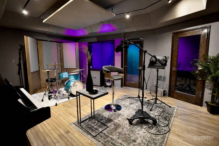  Recording Studio, Production Studio and Filming 