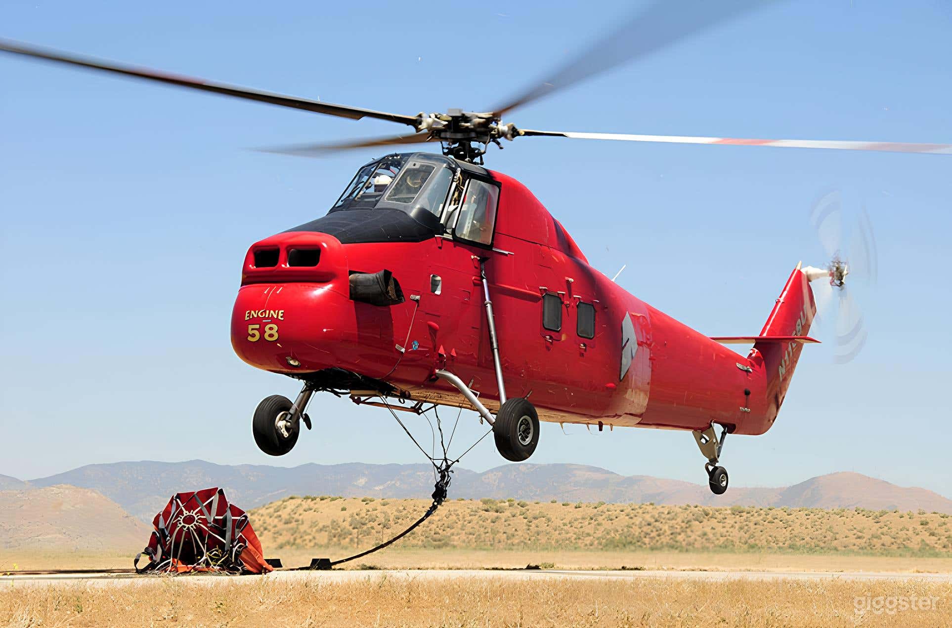 Sikorsky S58T (Red) Helicopter Photo 1