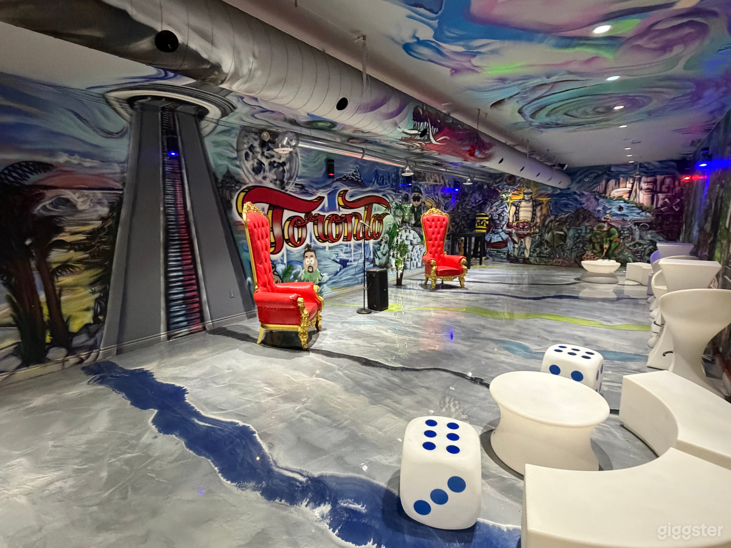 Large Multi Use Event Space East York *420 Friendly* Photo 3