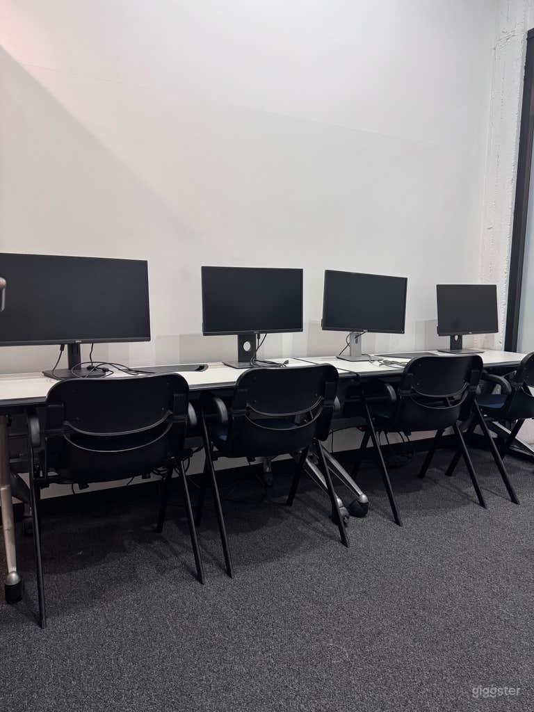  Mini Meeting Room 108 