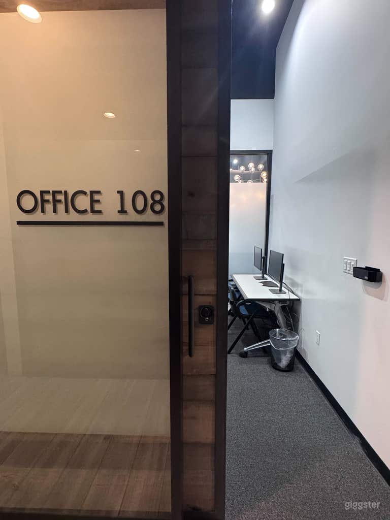  Mini Meeting Room 108 