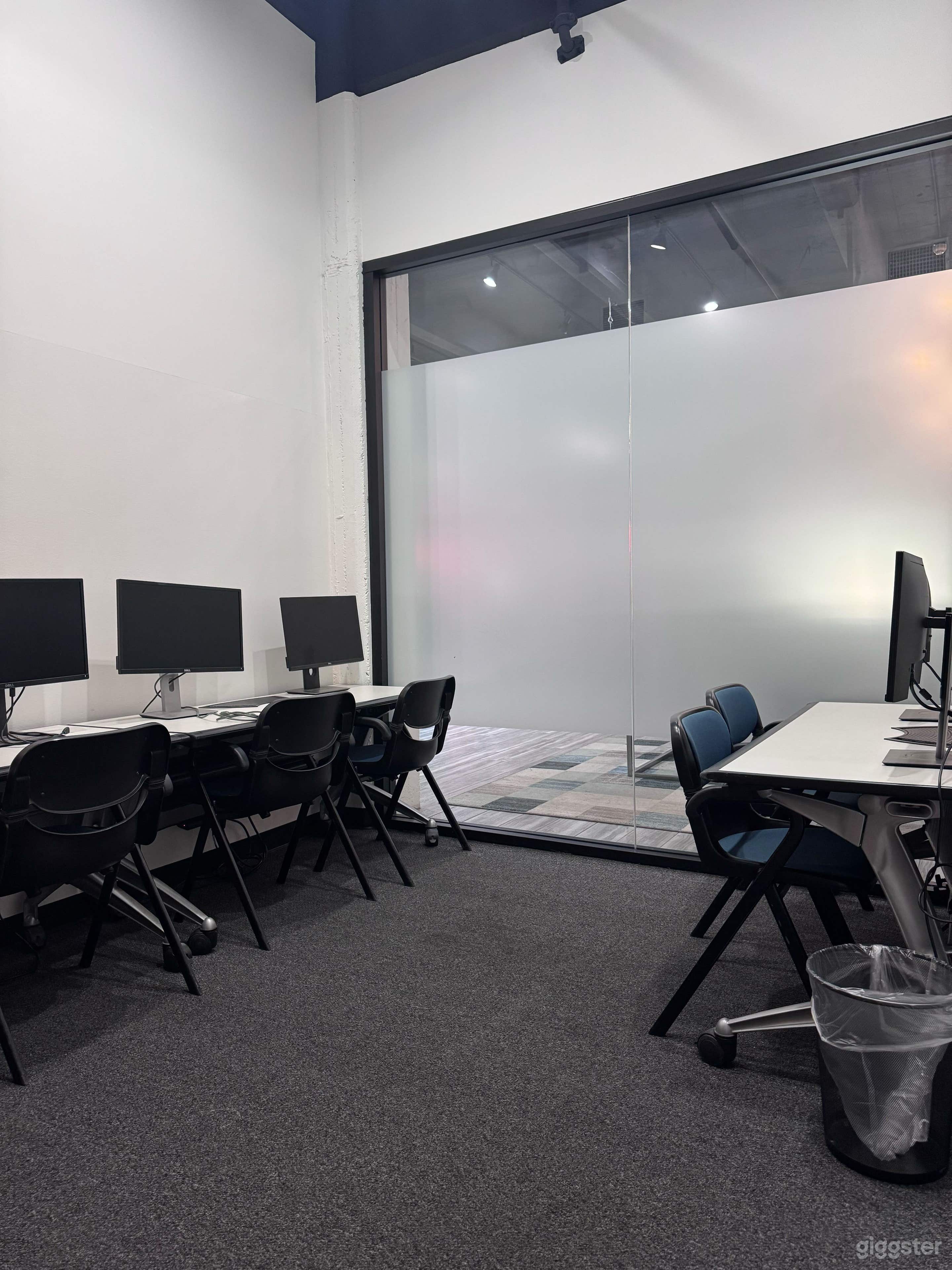 Mini Meeting Room 108 Photo 2