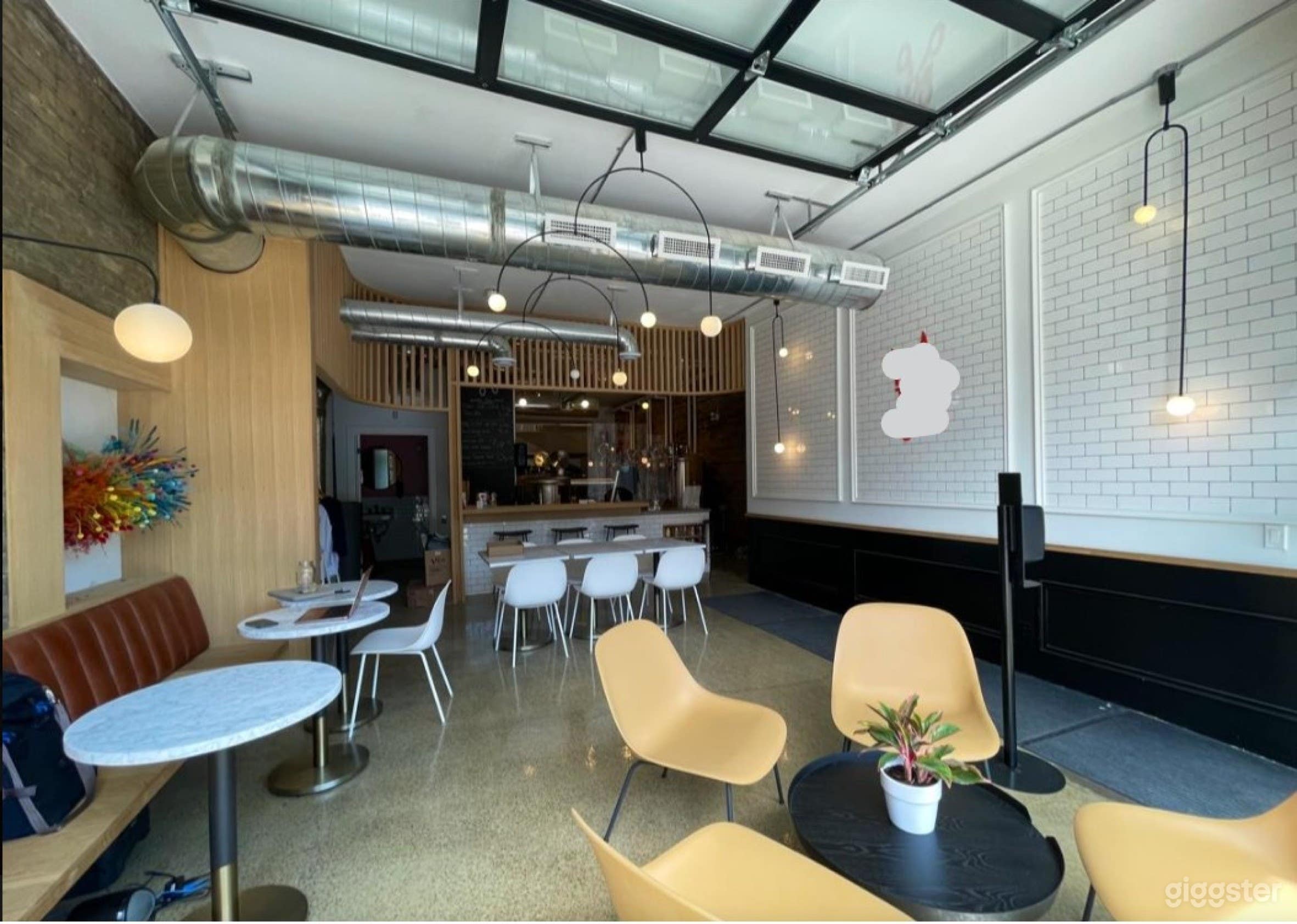 Cozy Brewery Taproom Photo 3