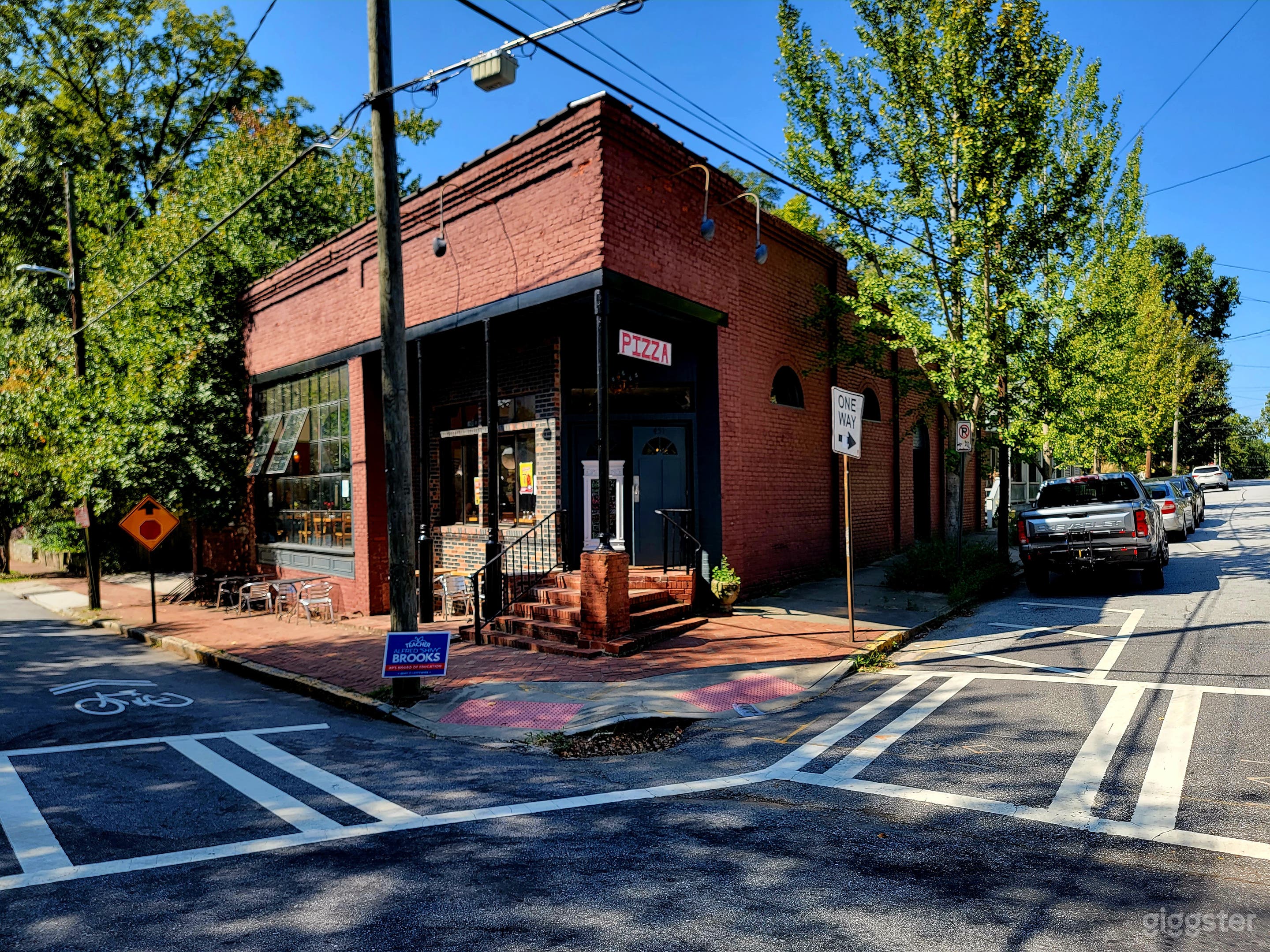 Grant Central Pizza &amp; Pasta (Grant Park) Photo 1