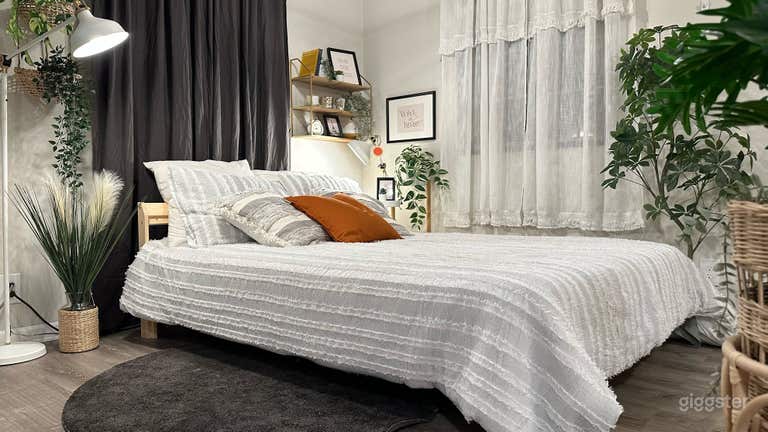  Modern Oasis Studio with outdoor garden and pool 