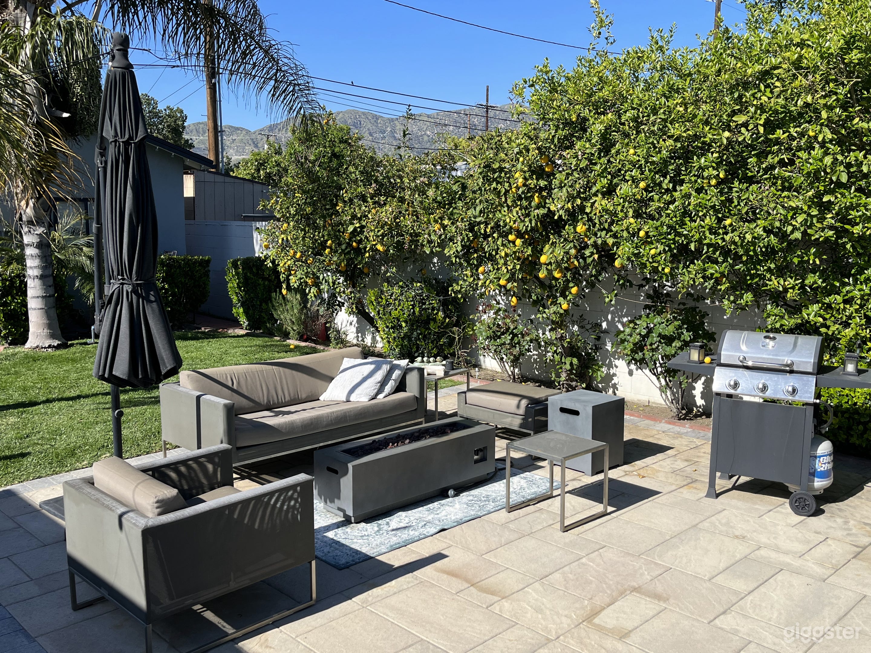 Modern Oasis Studio with outdoor garden and pool Photo 3