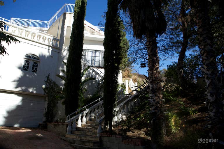  Exterior View of the House from the Front 