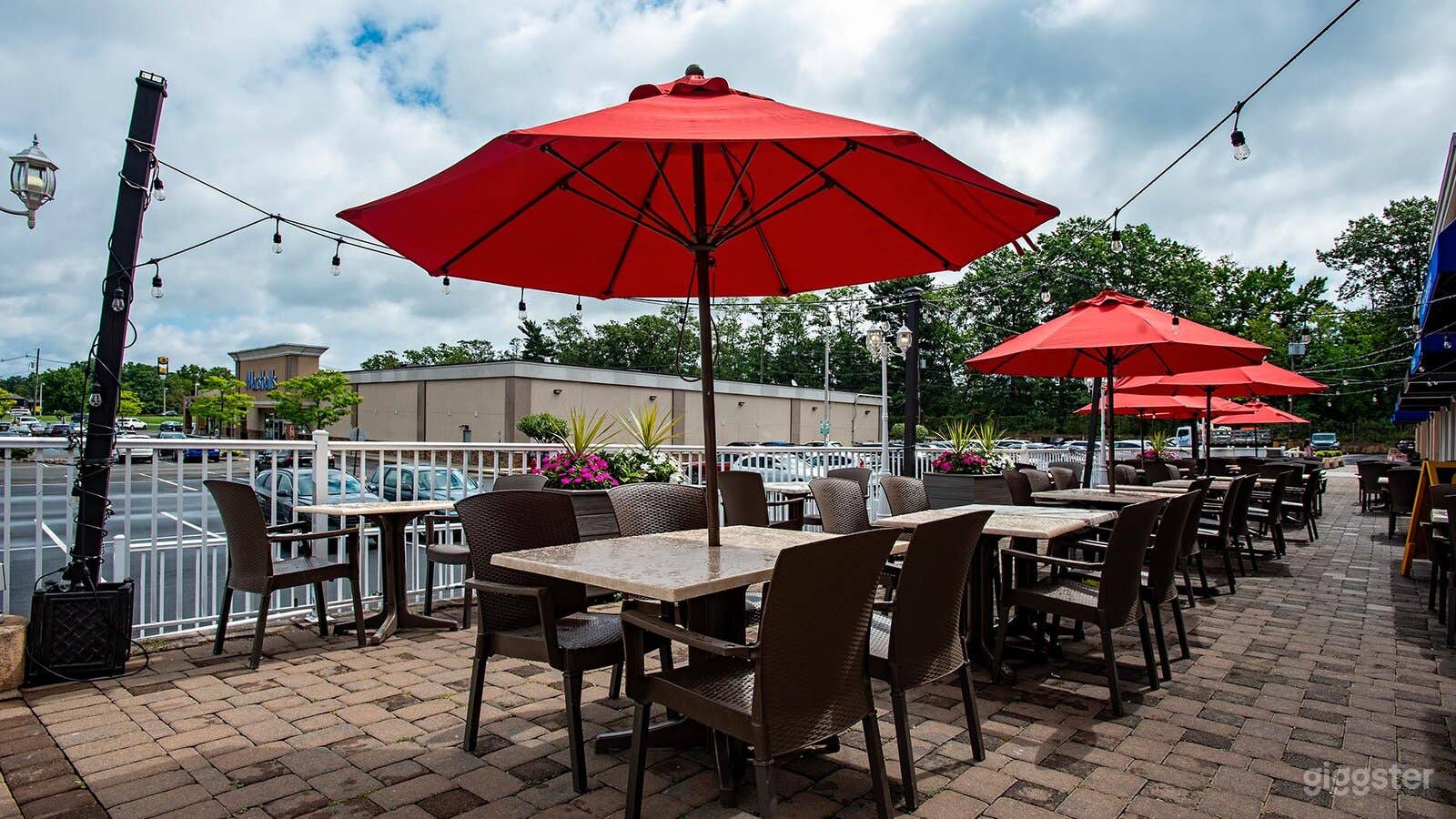 Warm, Upmarket Gastropub in Clark, NJ (Entire Venue) Photo 2