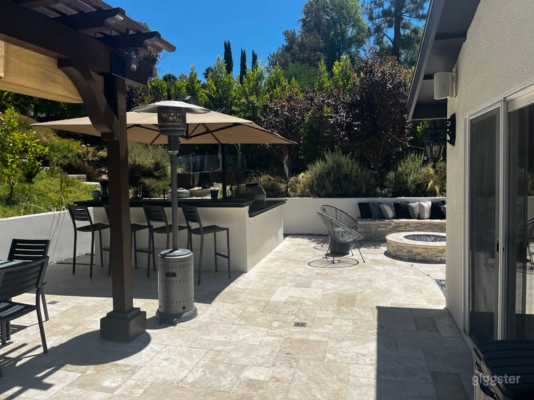  Mediterranean home in Calabasas 