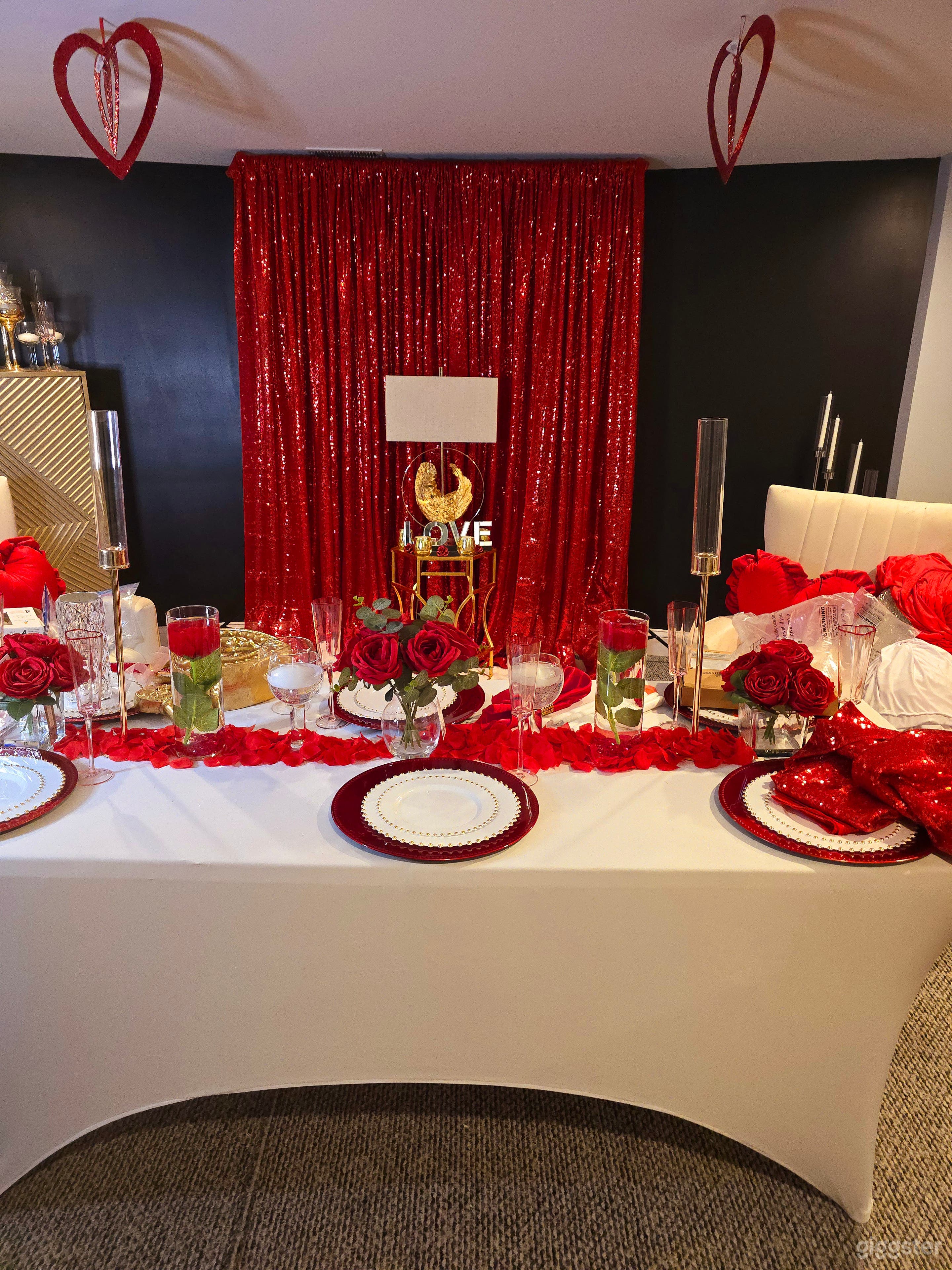 Intimate, Cozy, &amp; Zen! Celebrate A Creative Space! Photo 1