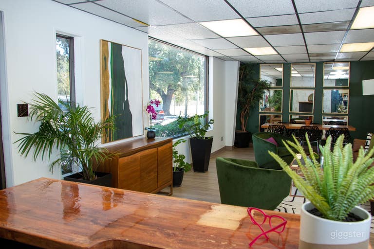  Reception Desk/ Entry 