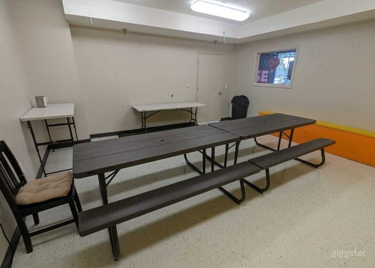  Innovative Meeting Room B 