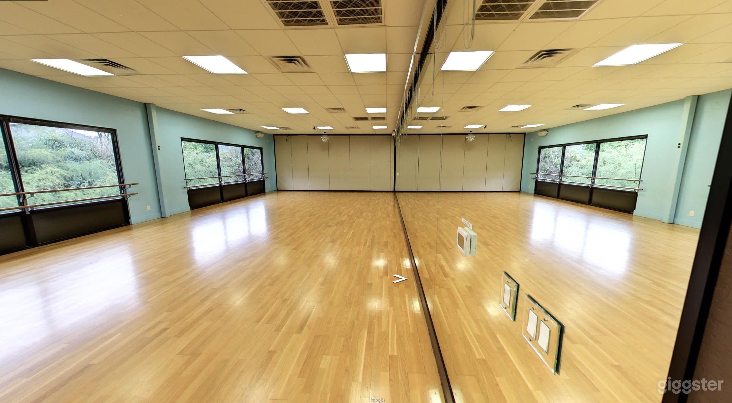 Dance Studio 3 Photo 1