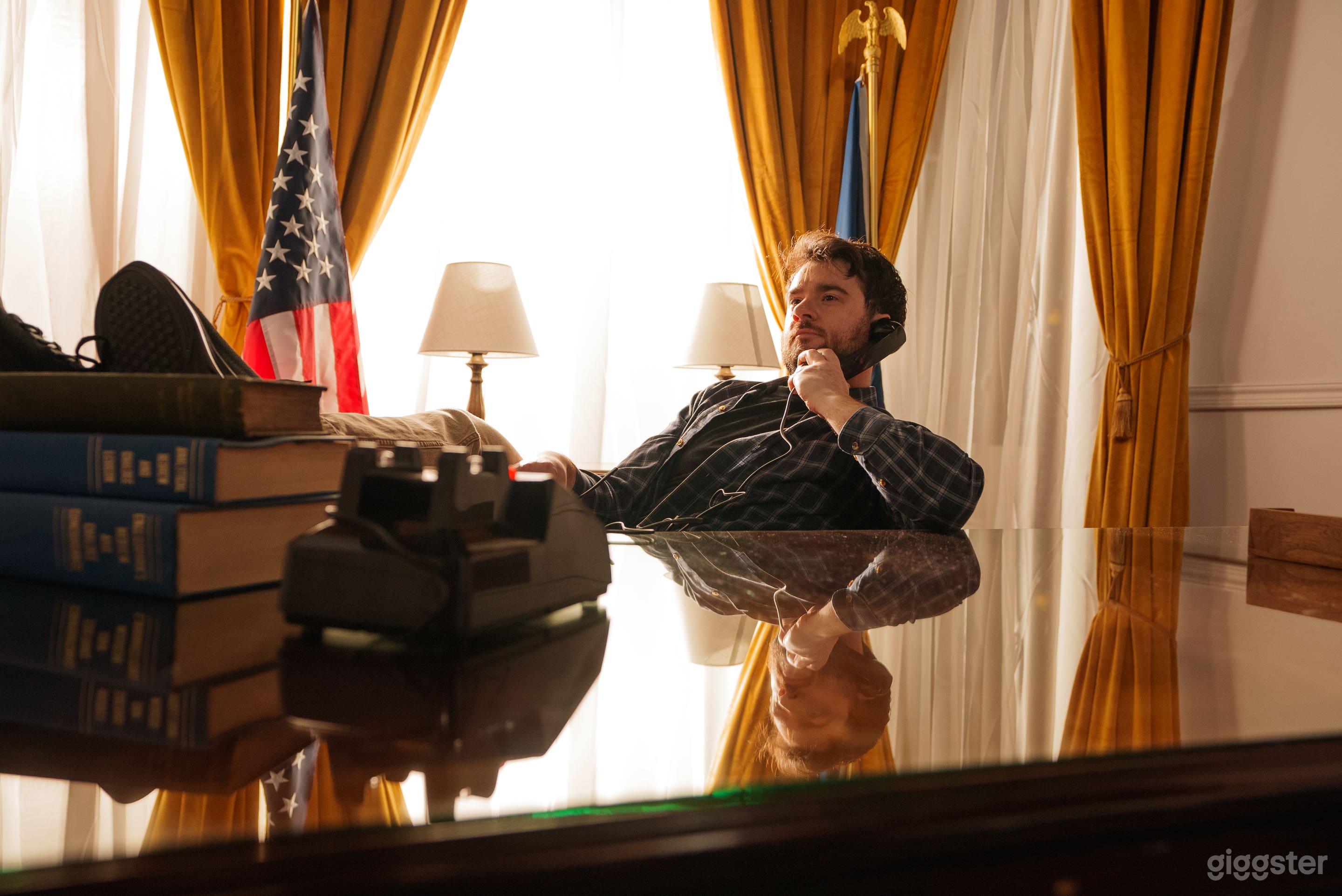 Oval Office Standing Set Photo 3