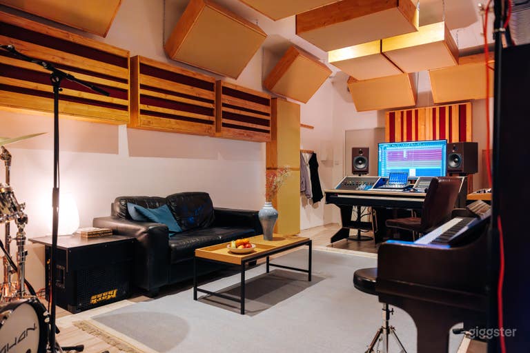  Professional Recording Studio in Neukölln 