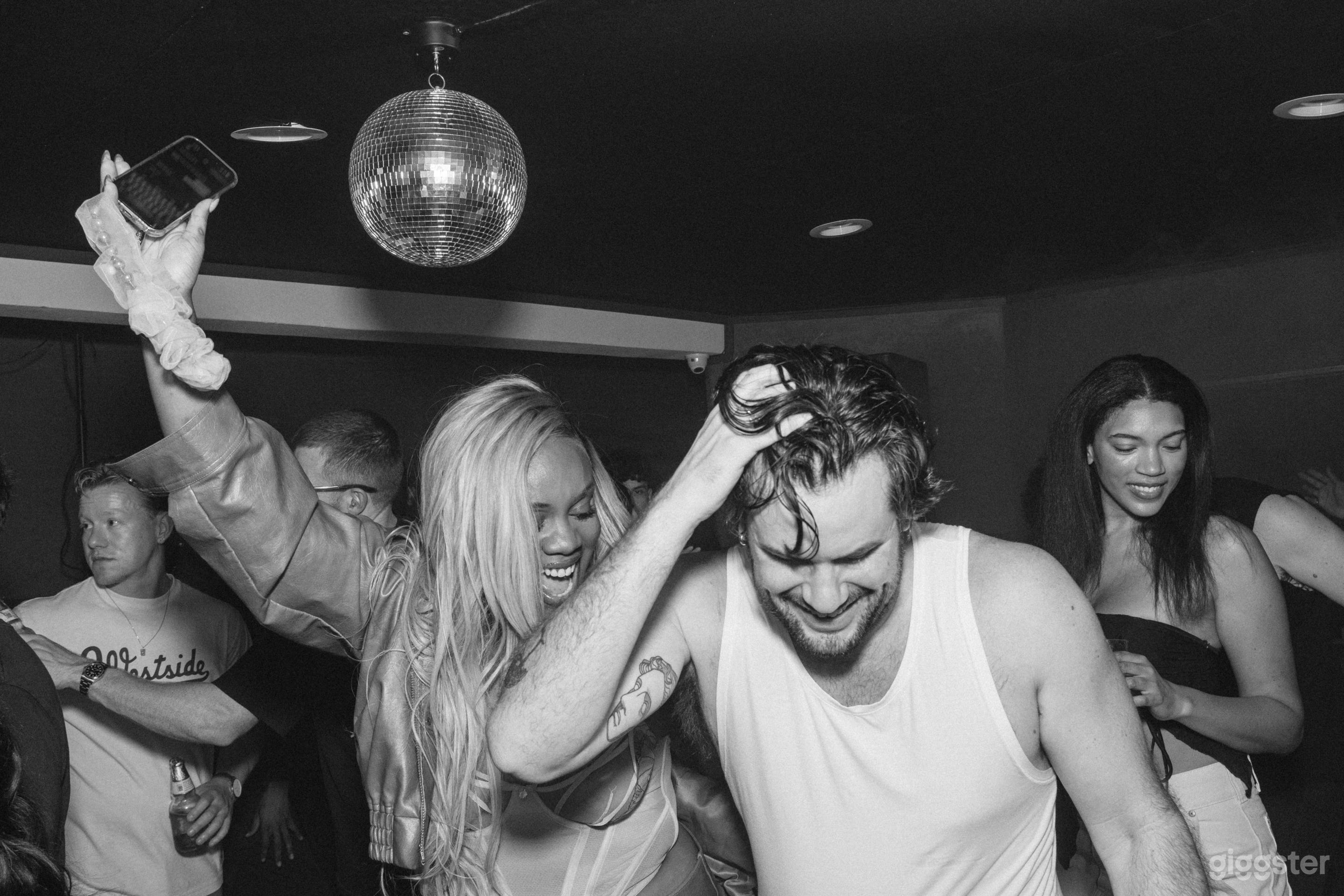 Hollywood mixed-use Photo 4