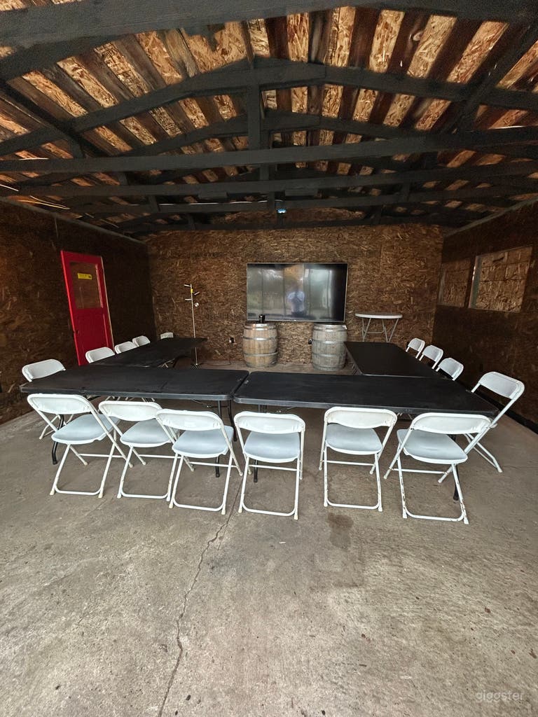  The Black House @ The Farm 