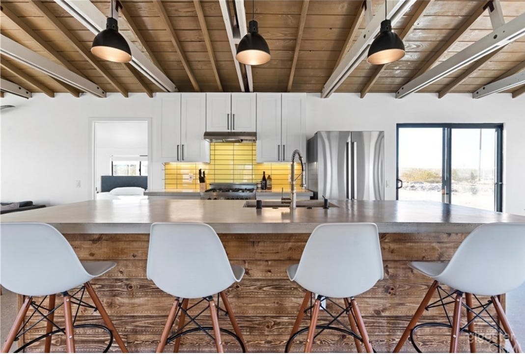 Secluded Desert House w Pool, Spa &amp; Casita Photo 2