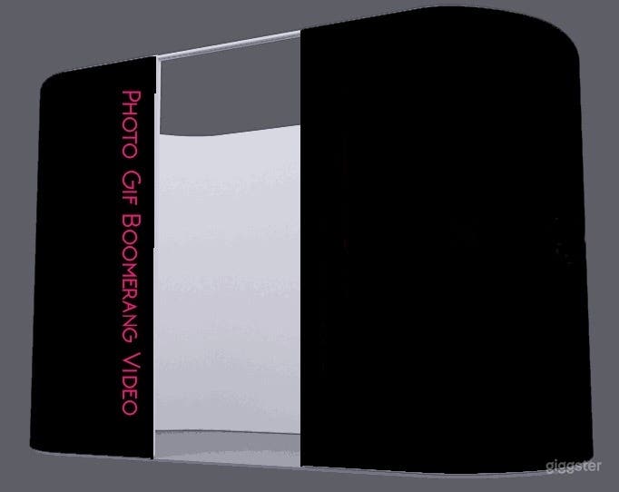 Walk-in Photo Booth Photo 4