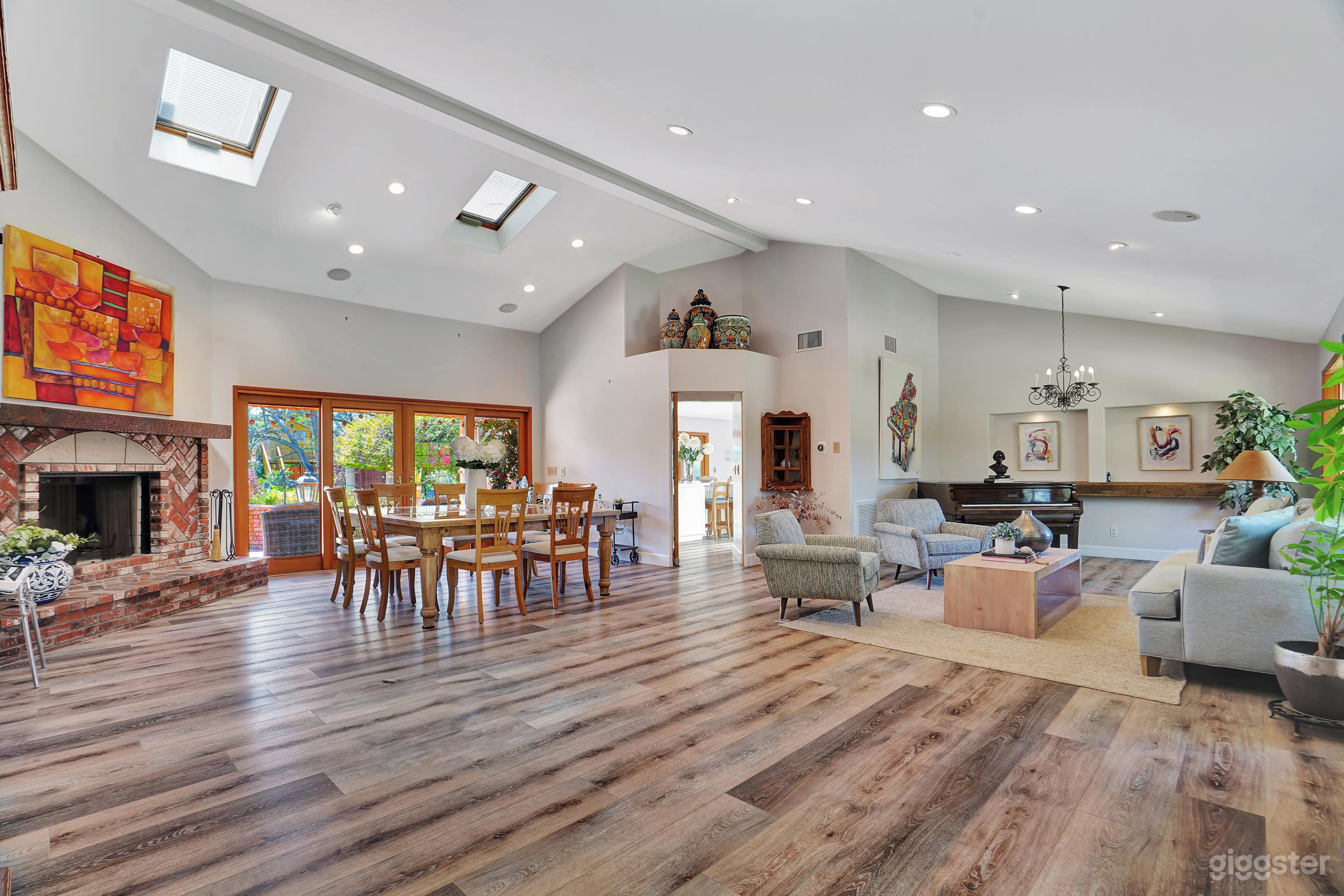 Large living room perfect for crew and equipment and wide shots