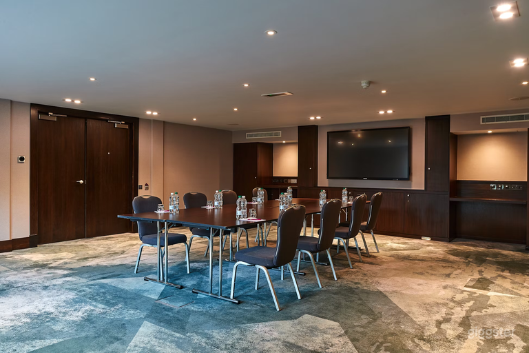  Creative Meeting Space 