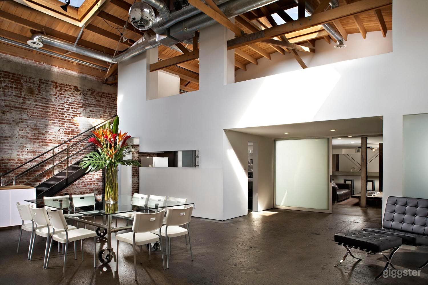 Kitchen/Conference Area