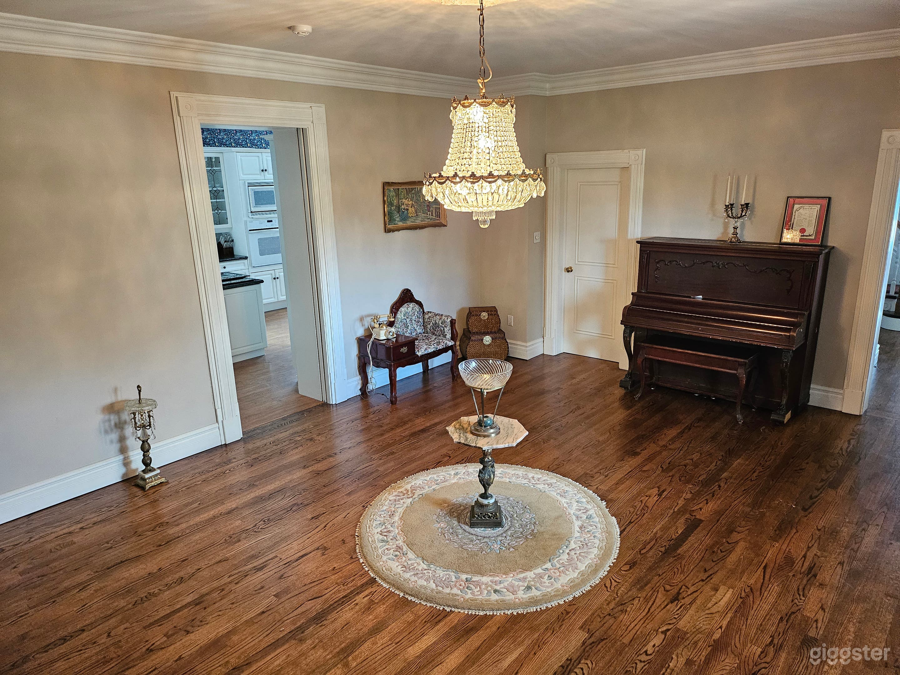 Vintage country home &amp; barn Photo 4