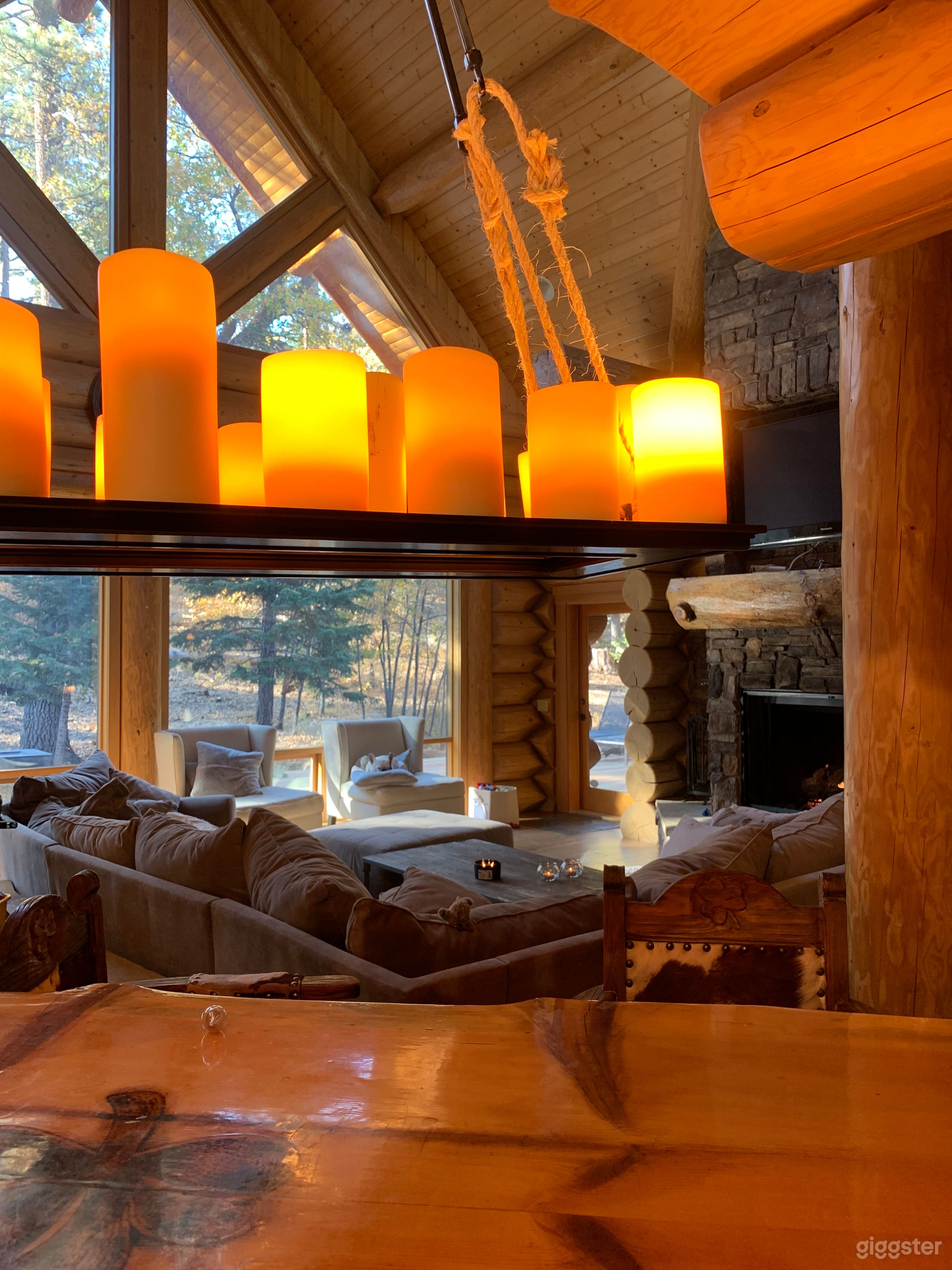 Gorgeous “Chateau” cabin in the forest Photo 4