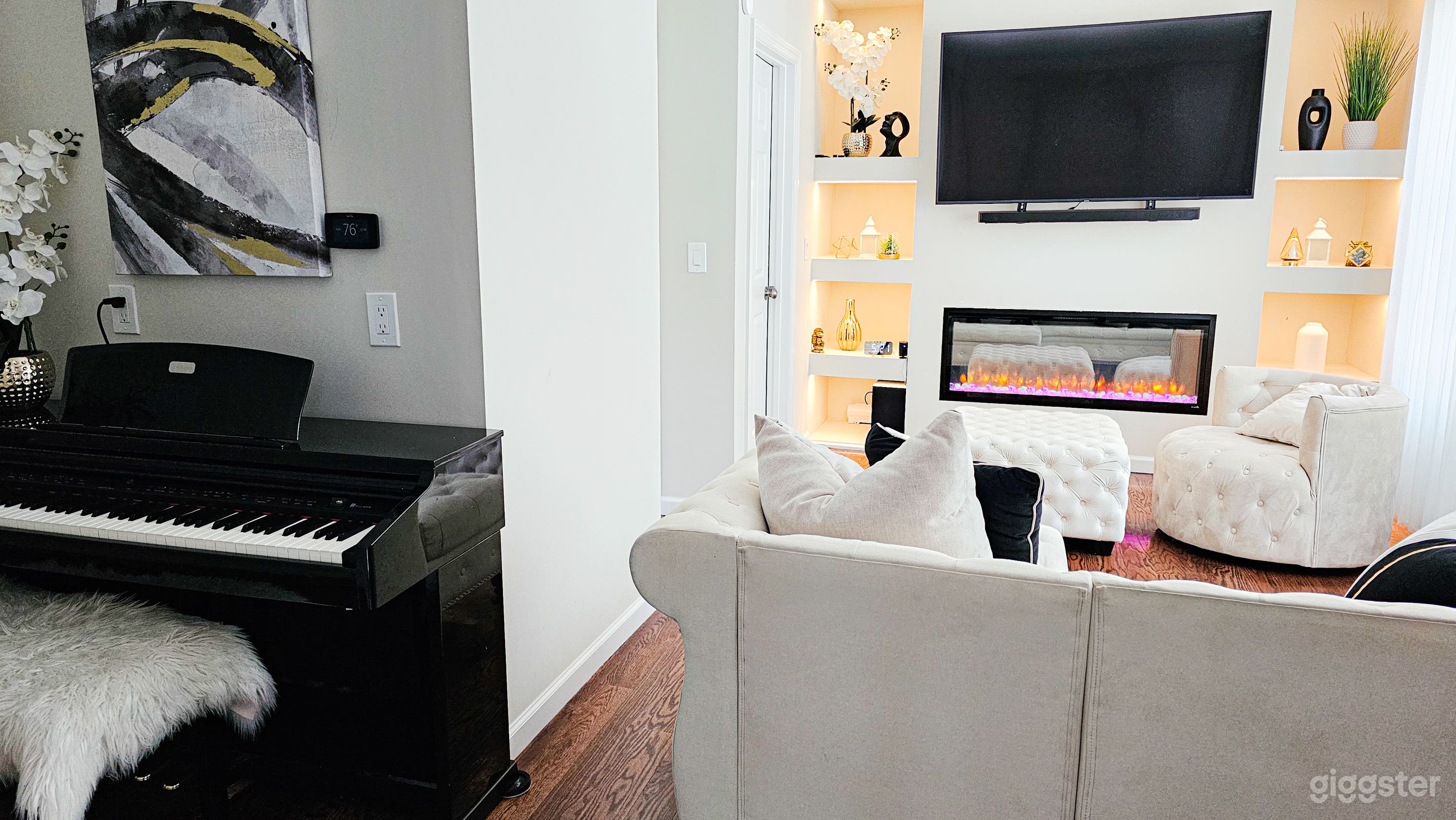 Modern Luxury Studio Apartment  Photo 2