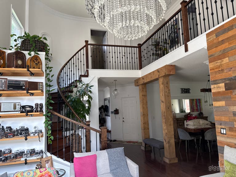  Mid Century Modern and Rustic Home 