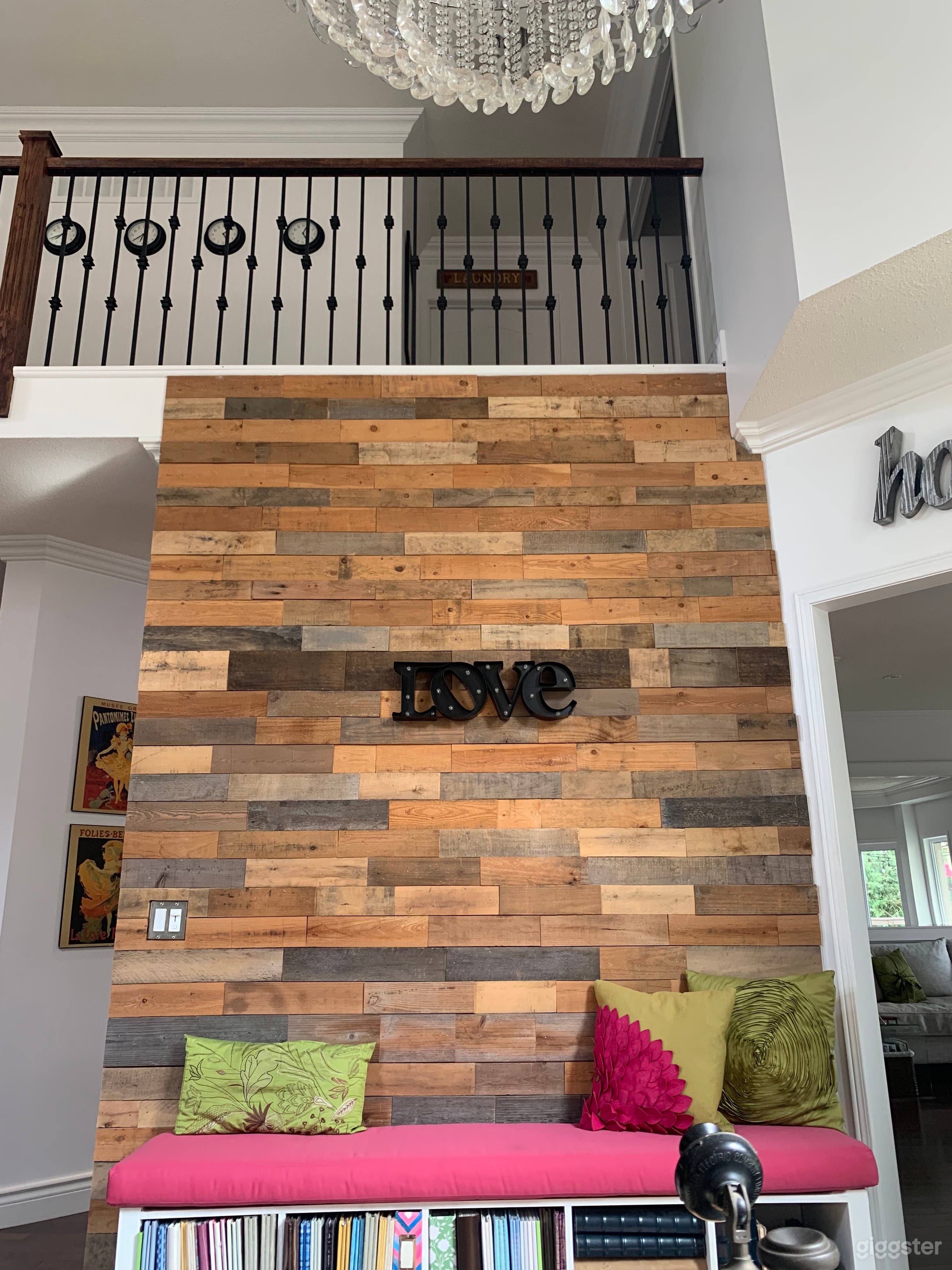 Modern, Rustic and Stylish Home Photo 4