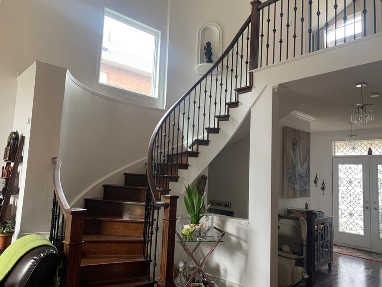  Modern, Rustic and Stylish Home 