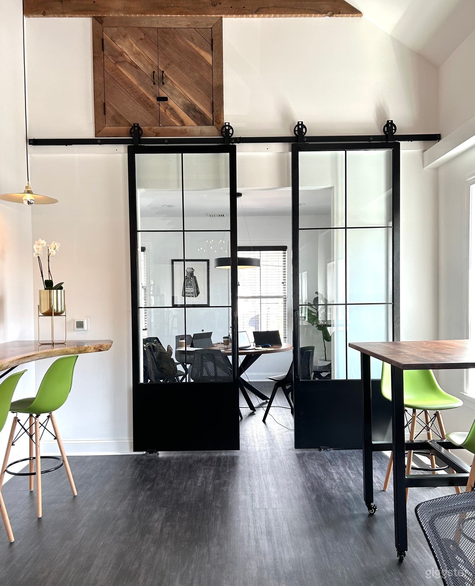 Conference Room in Yardley Photo 2