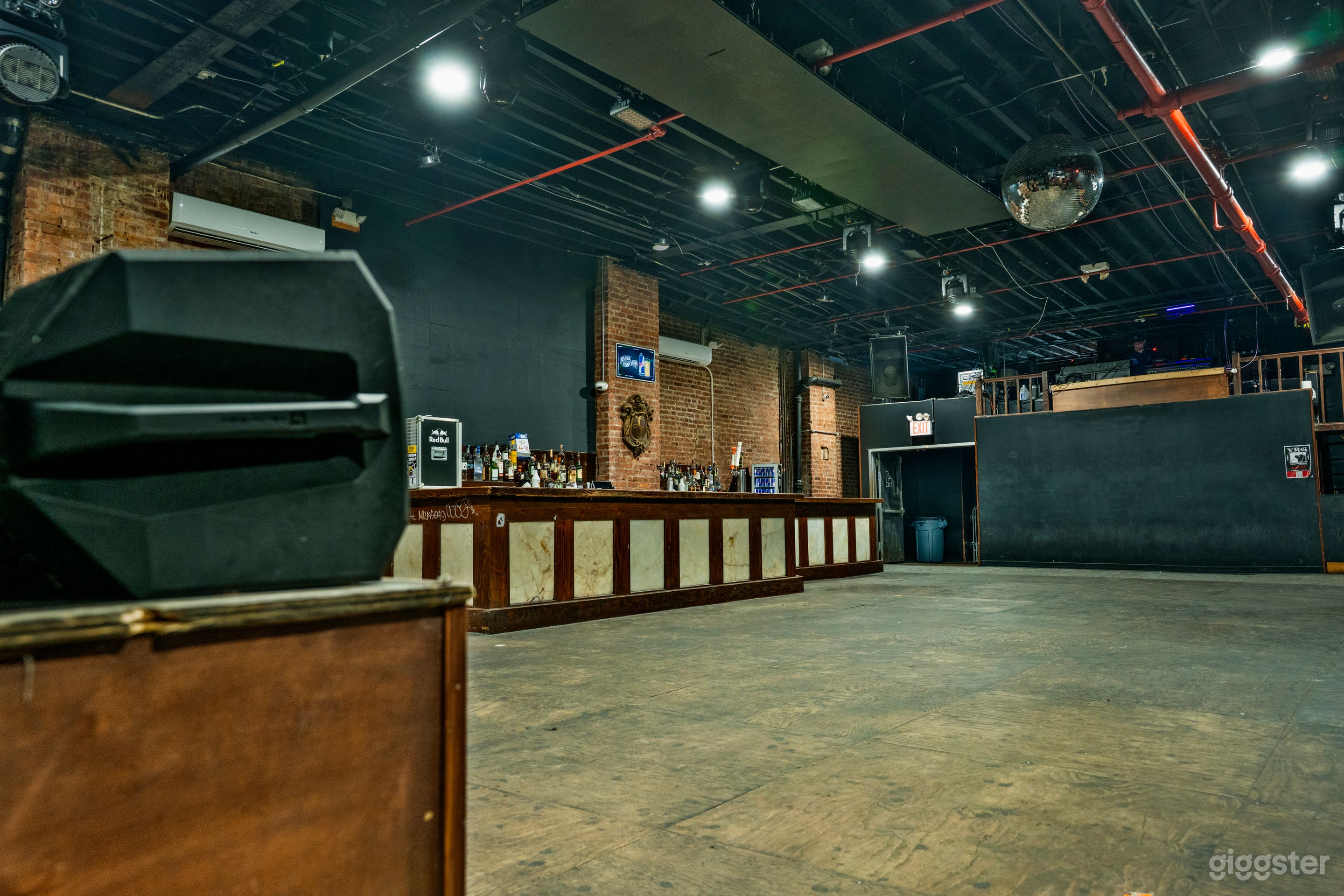 Rustic Event Space/Industrial Outdoor Space Photo 3