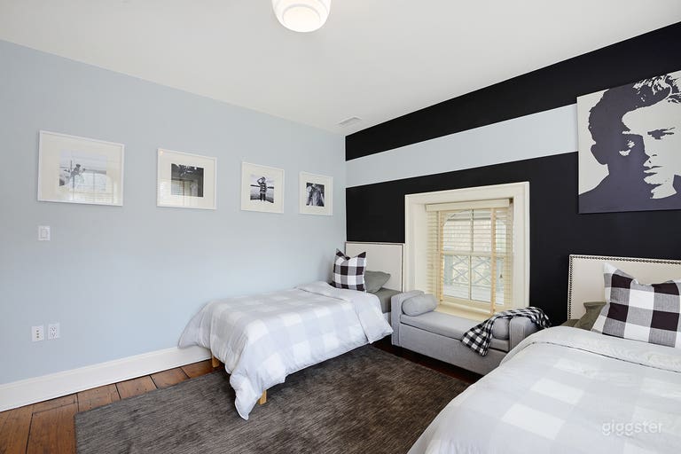  Stone Storybook English Style Home  