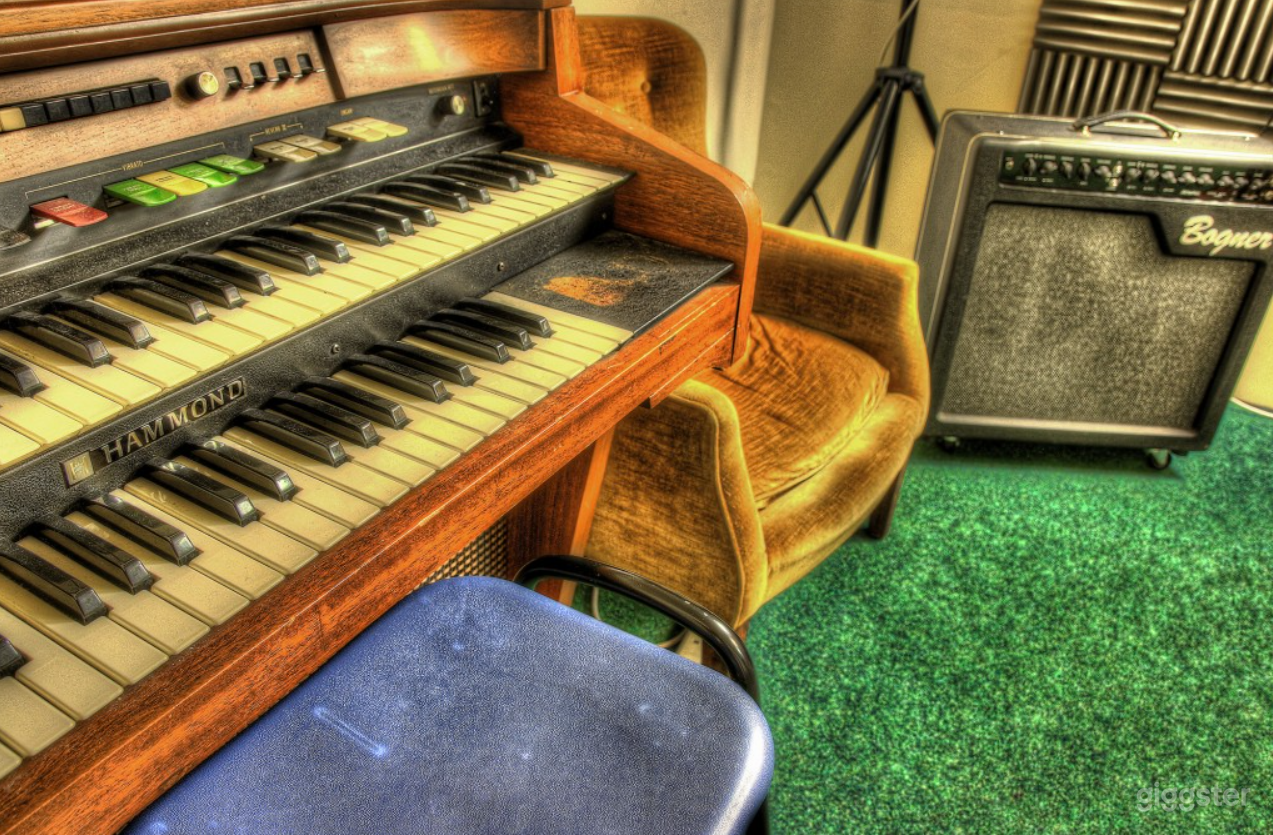 The Green Room Photo 3