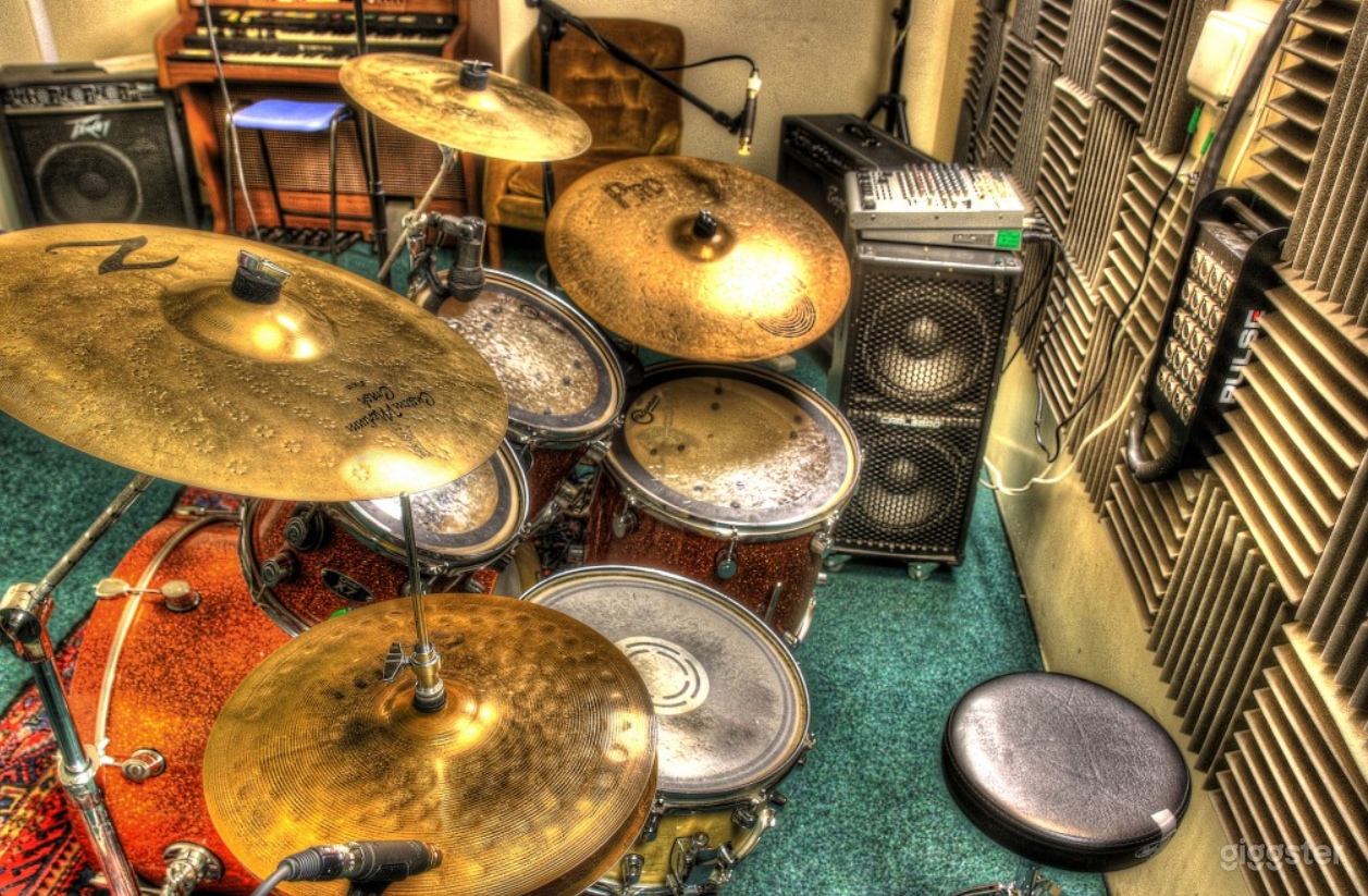 The Green Room Photo 2