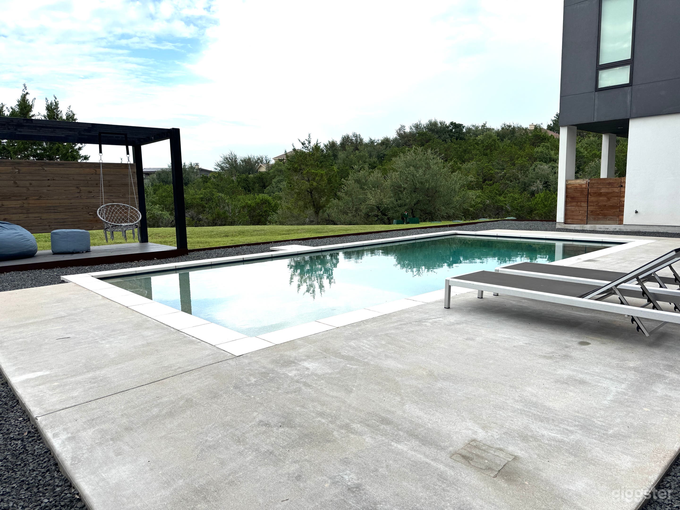 Modern Pool with Cabana Photo 1