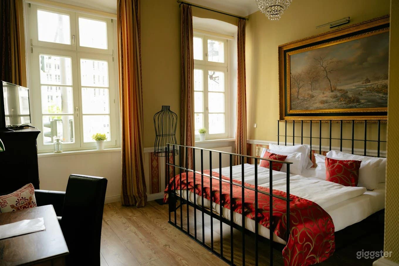 Garden Hotel Photo 2