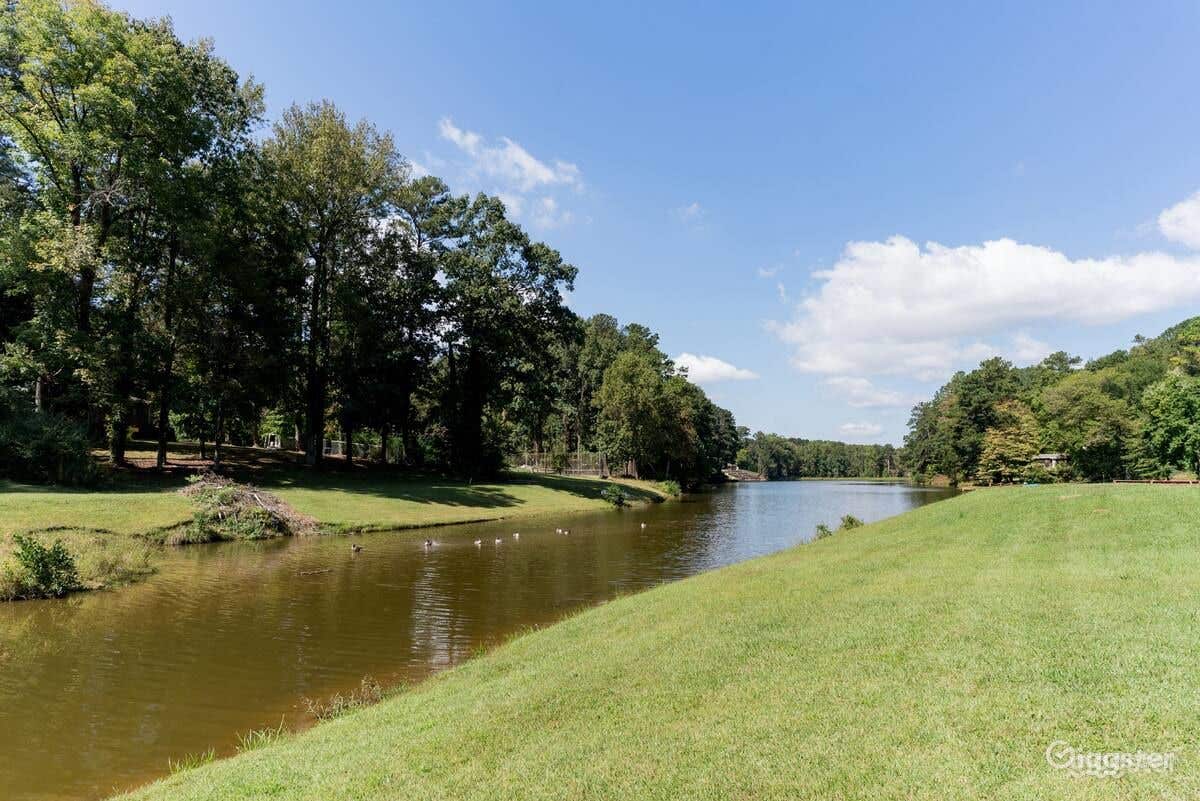 Modern Backyard with Stunning Waterfront Views Photo 2